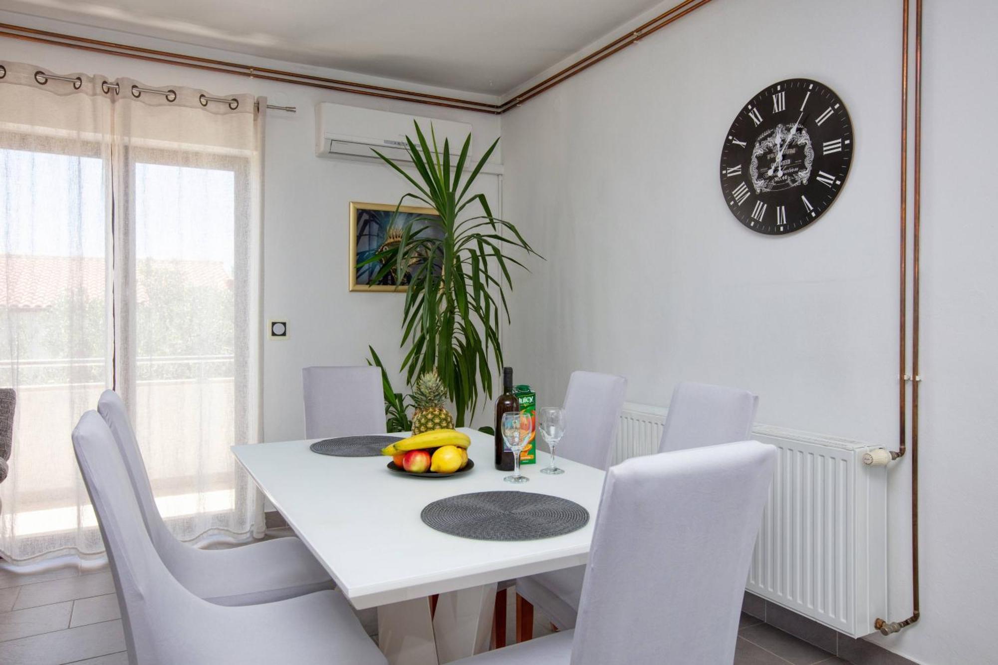 Apartments By The Sea Tisno, Murter - 812 Номер фото